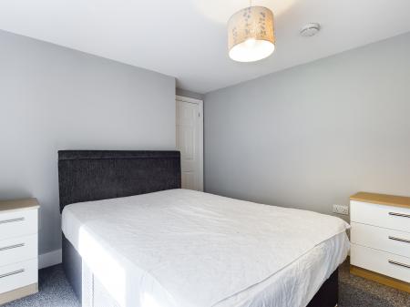 1 bedroom Ground floor flat to let in Heathfield, Mount Pleasant, Swansea, SA1