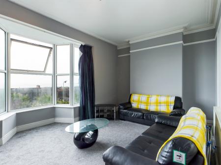 2 bedroom Flat to let in Constitution Hill, Mount Pleasant, Swansea, SA1