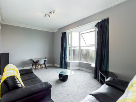 2 bedroom Flat to let in Constitution Hill, Mount Pleasant, Swansea, SA1