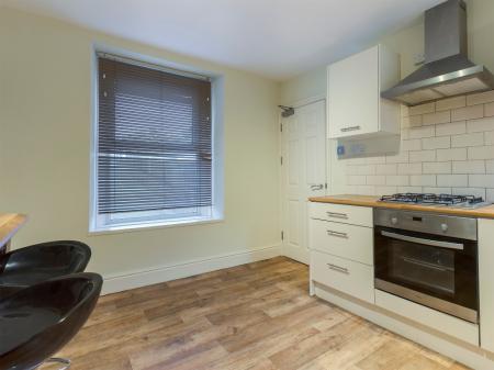 2 bedroom Flat to let in Constitution Hill, Uplands, Swansea, SA1