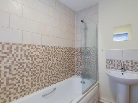 2 bedroom Flat to let in Constitution Hill, Uplands, Swansea, SA1