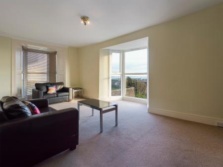 2 bedroom Flat to let in Constitution Hill, Uplands, Swansea, SA1