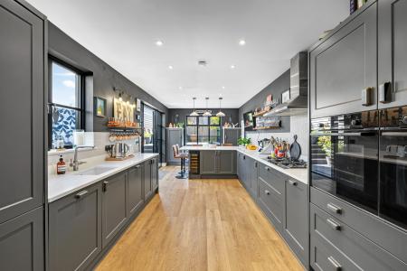 5 bedroom Terraced House for sale in Langland Road, Mumbles, Swansea, SA3