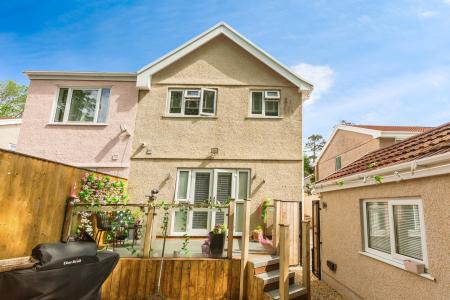 4 bedroom Semi-detached house for sale in Beaconsfield Way, Sketty, Swansea, SA2