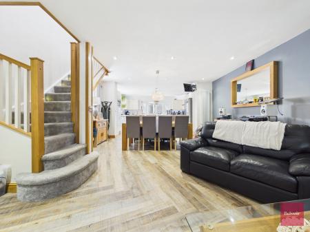 4 bedroom Semi-detached house for sale in Beaconsfield Way, Sketty, Swansea, SA2