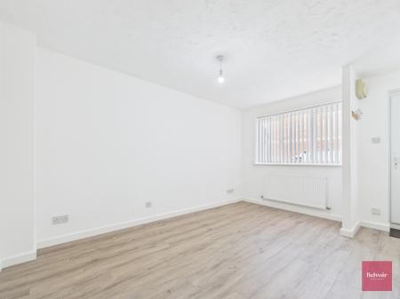 2 bedroom Terraced House to let in Clos Ysbyty, Cimla, Neath, SA11