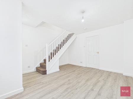 2 bedroom Terraced House to let in Clos Ysbyty, Cimla, Neath, SA11