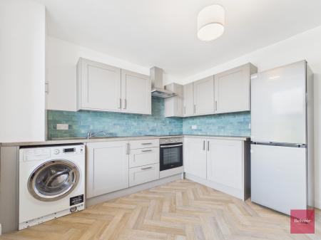 2 bedroom Maisonette to let in Mill Street, Gowerton, Swansea, SA4