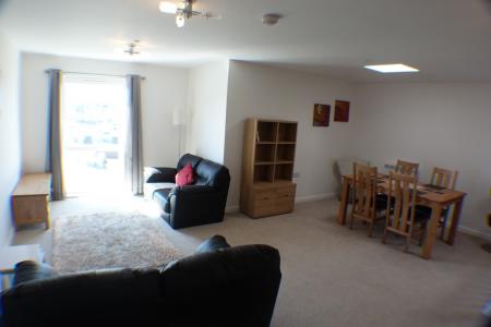 2 bedroom Duplex to let in Prince Apartments, Copper Quarter, Swansea, SA1