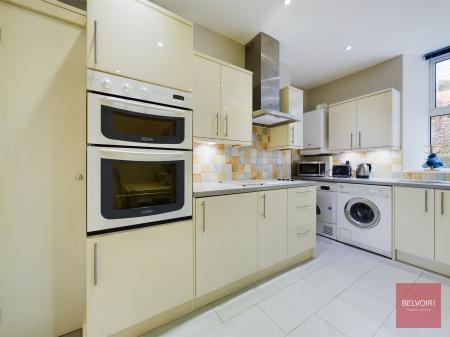 2 bedroom Flat to let in Penmaen Terrace, Uplands, Swansea, SA1