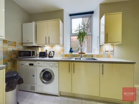 2 bedroom Flat to let in Penmaen Terrace, Uplands, Swansea, SA1
