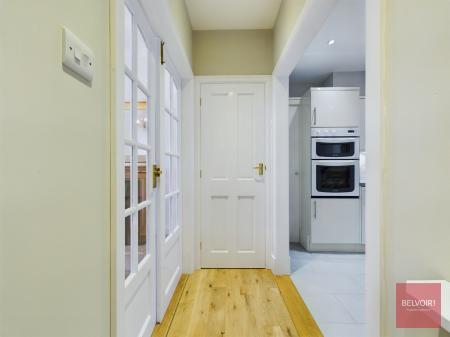 2 bedroom Flat to let in Penmaen Terrace, Uplands, Swansea, SA1