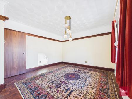 4 bedroom Bungalow for sale in Dunvant Road, Killay, Swansea, SA2