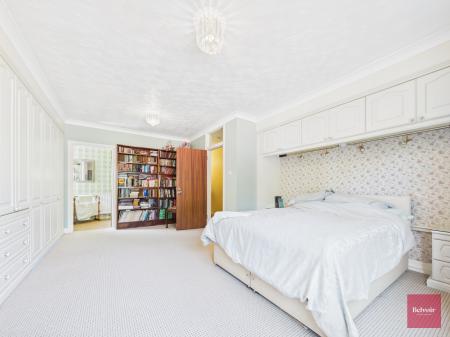 4 bedroom Bungalow for sale in Dunvant Road, Killay, Swansea, SA2