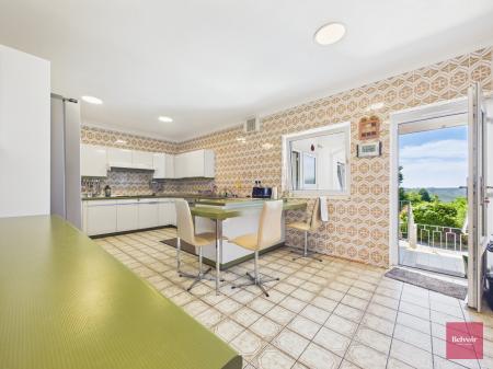 4 bedroom Bungalow for sale in Dunvant Road, Killay, Swansea, SA2