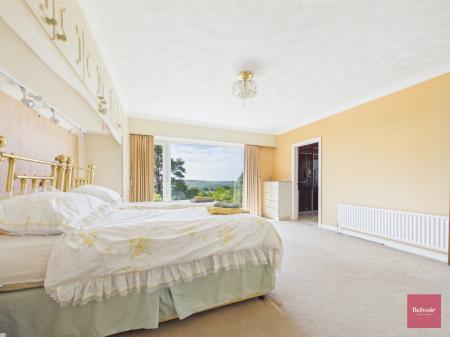 4 bedroom Bungalow for sale in Dunvant Road, Killay, Swansea, SA2