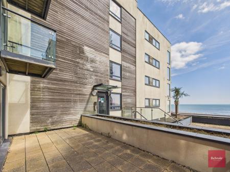 2 bedroom Flat to let in Merdian Bay, Trawler Road, Maritime Quarter, Swansea, SA1
