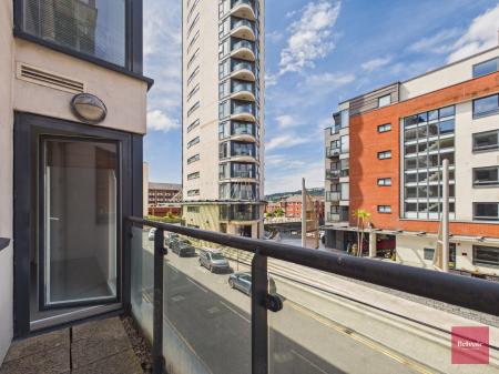 2 bedroom Flat to let in Merdian Bay, Trawler Road, Maritime Quarter, Swansea, SA1