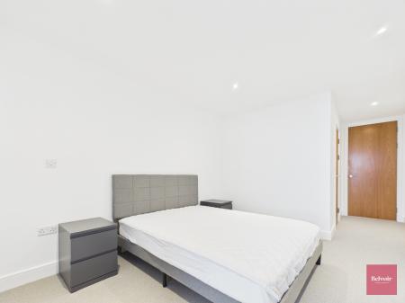 2 bedroom Flat to let in Merdian Bay, Trawler Road, Maritime Quarter, Swansea, SA1