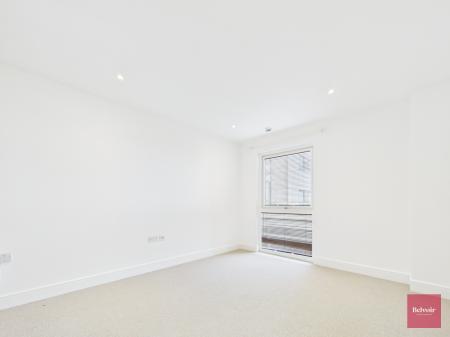 2 bedroom Flat to let in Merdian Bay, Trawler Road, Maritime Quarter, Swansea, SA1