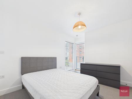 2 bedroom Flat to let in Merdian Bay, Trawler Road, Maritime Quarter, Swansea, SA1