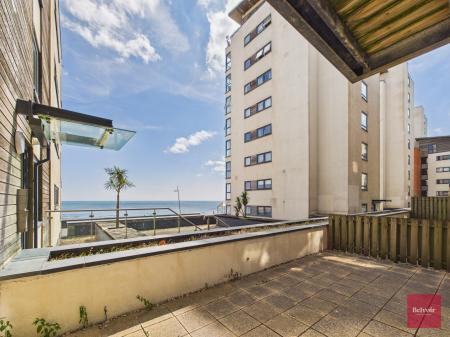 2 bedroom Flat to let in Merdian Bay, Trawler Road, Maritime Quarter, Swansea, SA1