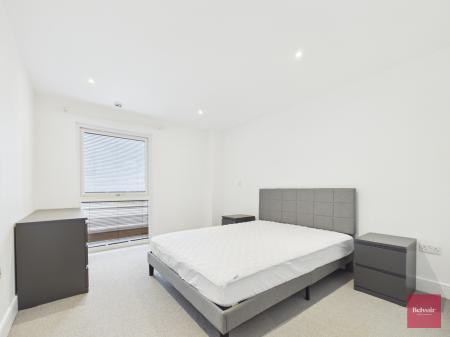 2 bedroom Flat to let in Merdian Bay, Trawler Road, Maritime Quarter, Swansea, SA1