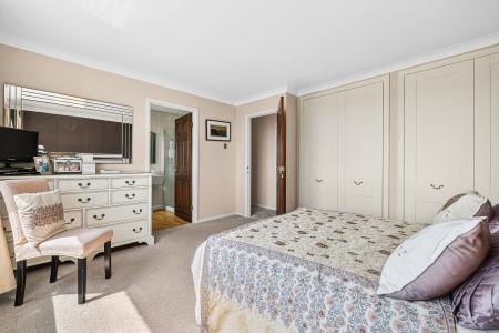 5 bedroom Detached house for sale in Westport Avenue, Mayals, Swansea, SA3