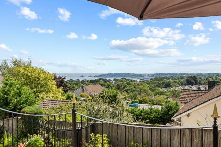 5 bedroom Detached house for sale in Westport Avenue, Mayals, Swansea, SA3
