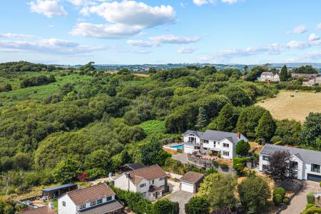 5 bedroom Detached house for sale in Westport Avenue, Mayals, Swansea, SA3