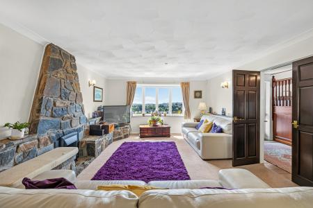 5 bedroom Detached house for sale in Westport Avenue, Mayals, Swansea, SA3