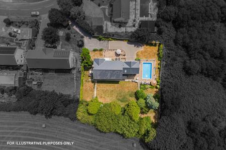 5 bedroom Detached house for sale in Westport Avenue, Mayals, Swansea, SA3
