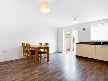 4 bedroom Town house to let in Naiad Road, Copper Quarter, Swansea, SA1