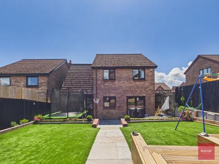 4 bedroom Detached house for sale in Juniper Close, Sketty, Swansea, SA2
