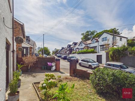 3 bedroom Semi-detached house to let in Summerland Lane, Newton, Swansea, SA3