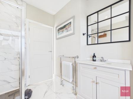 3 bedroom Semi-detached house to let in Summerland Lane, Newton, Swansea, SA3