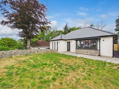 3 bedroom Bungalow for sale in Portway, Swansea, SA3
