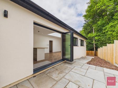 3 bedroom Bungalow for sale in Portway, Swansea, SA3