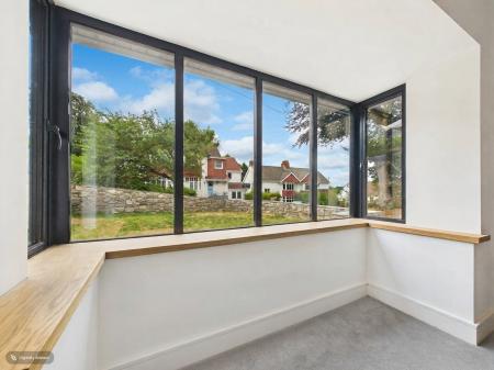 3 bedroom Bungalow for sale in Portway, Swansea, SA3