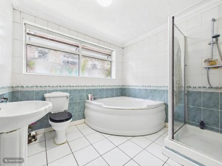 3 bedroom Detached house for sale in Saunders Way, Sketty, Swansea, SA2