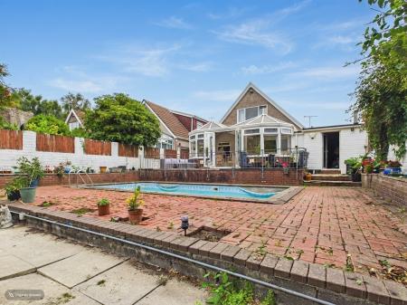 3 bedroom Detached house for sale in Saunders Way, Sketty, Swansea, SA2