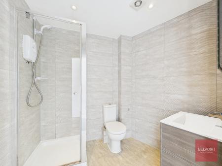 1 bedroom Studio flat to let in College Street, City Centre, Swansea, SA1