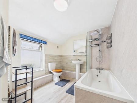 2 bedroom Terraced House for sale in Port Tennant Road, Port Tennant, Swansea, SA1