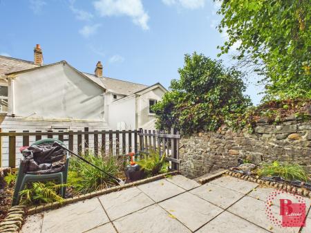 4 bedroom Terraced House to let in Bay View Terrace, Brynmill, Swansea, SA1