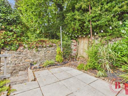 4 bedroom Terraced House to let in Bay View Terrace, Brynmill, Swansea, SA1