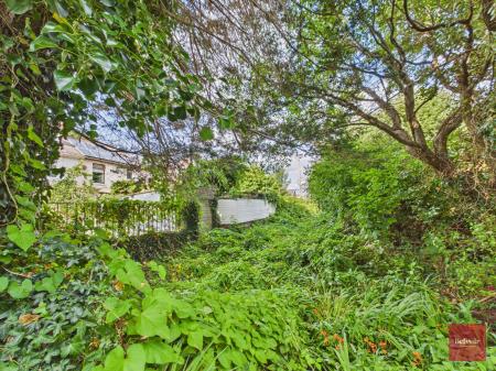 6 bedroom House of Multiple Occupation for sale in Elba Crescent, Skewen, Neath, SA1