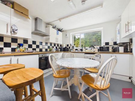 6 bedroom House of Multiple Occupation for sale in Elba Crescent, Skewen, Neath, SA1