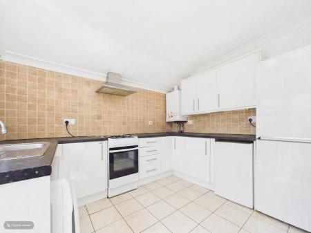 5 bedroom Terraced House for sale in Malvern Terrace, Brynmill, Swansea, SA2