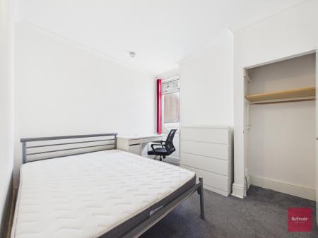 5 bedroom Terraced House for sale in Malvern Terrace, Brynmill, Swansea, SA2