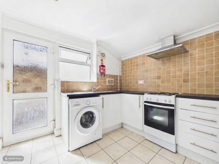 5 bedroom Terraced House for sale in Malvern Terrace, Brynmill, Swansea, SA2